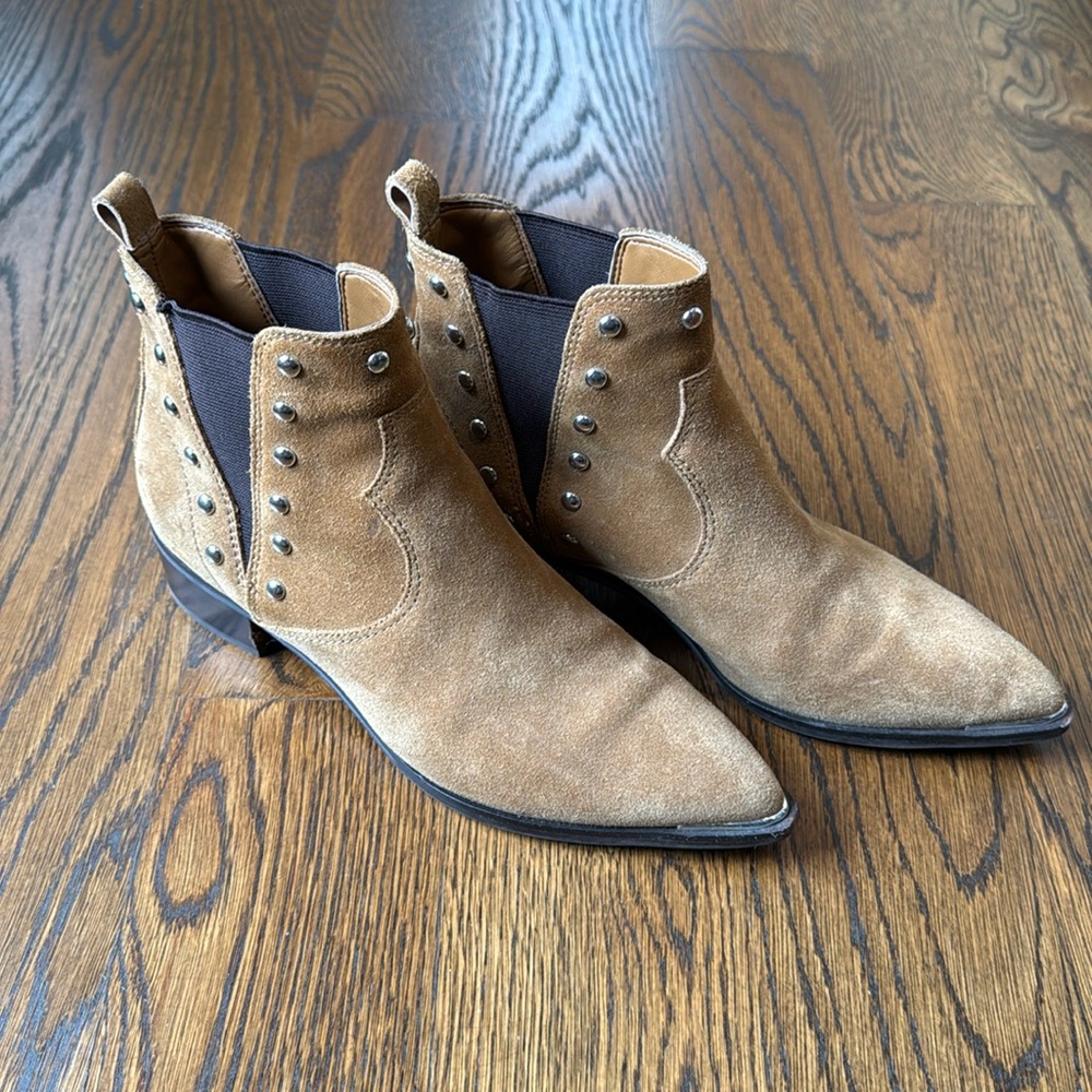 Marc Fisher western style booties